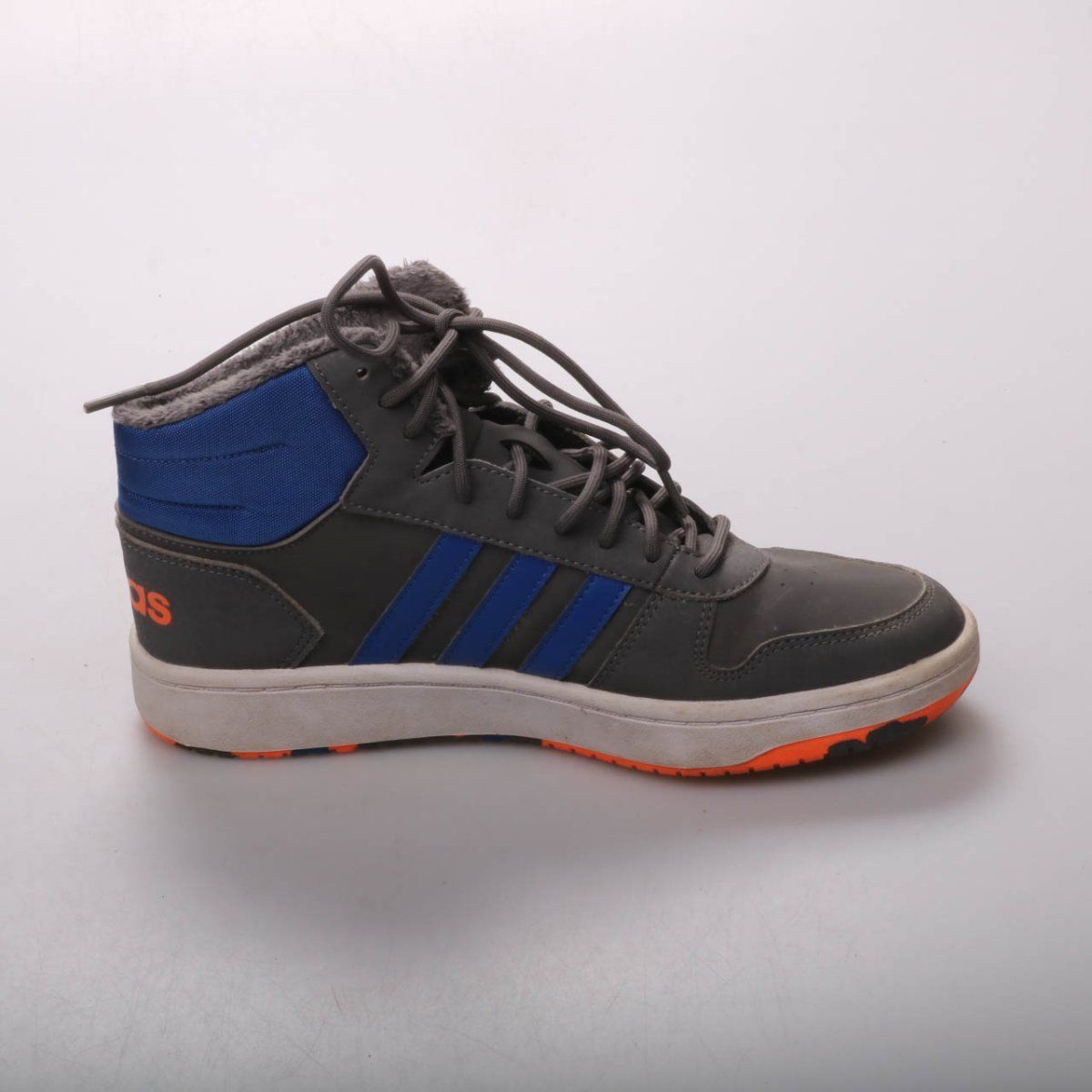 кроссовки Adidas