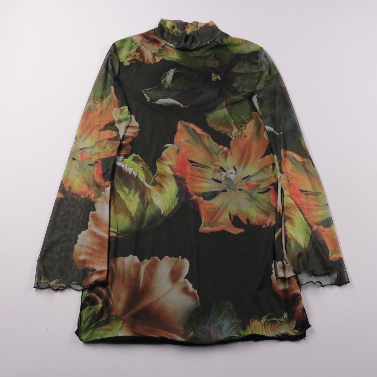 блузка PrettyLittleThing