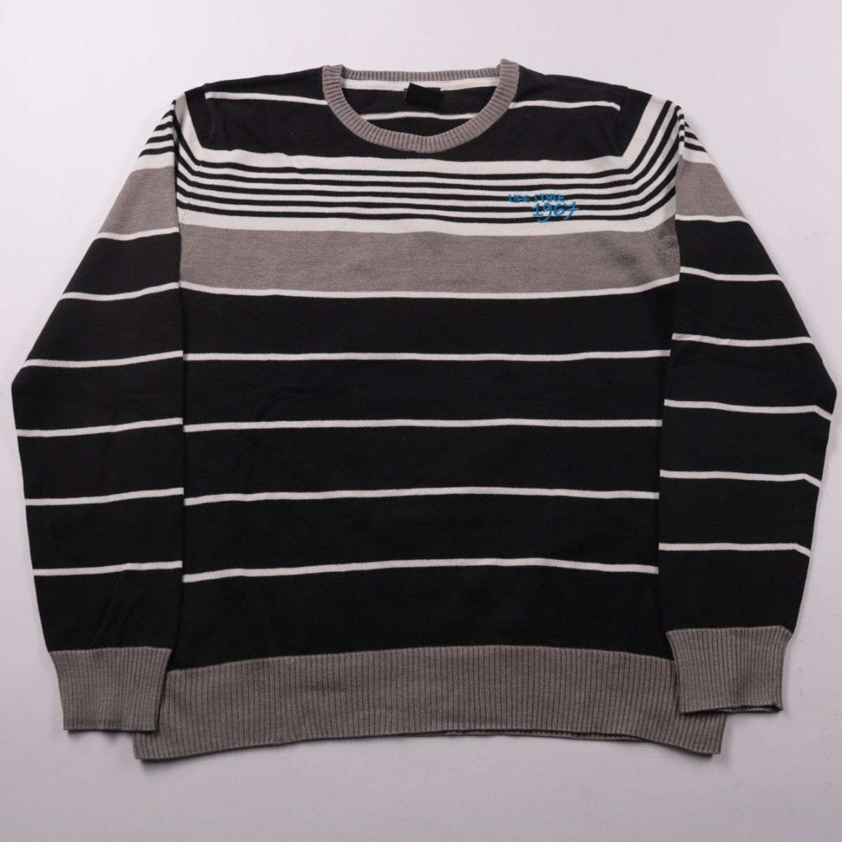 свитер Much More