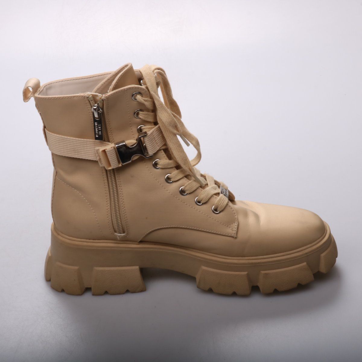 ботинки Steve Madden