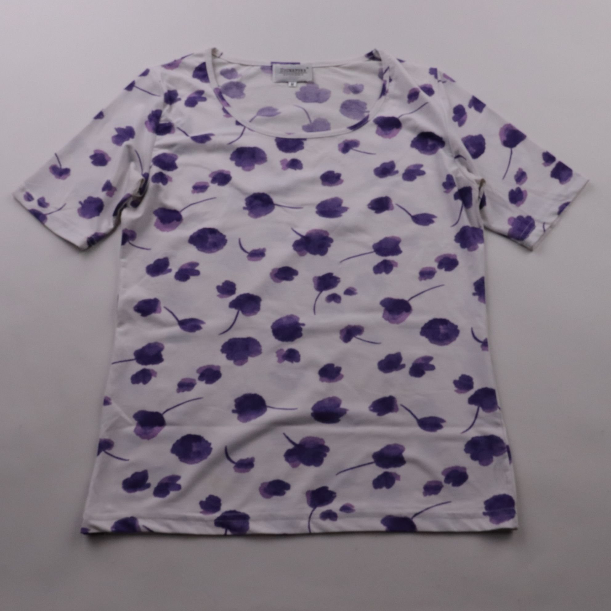 футболка Signature