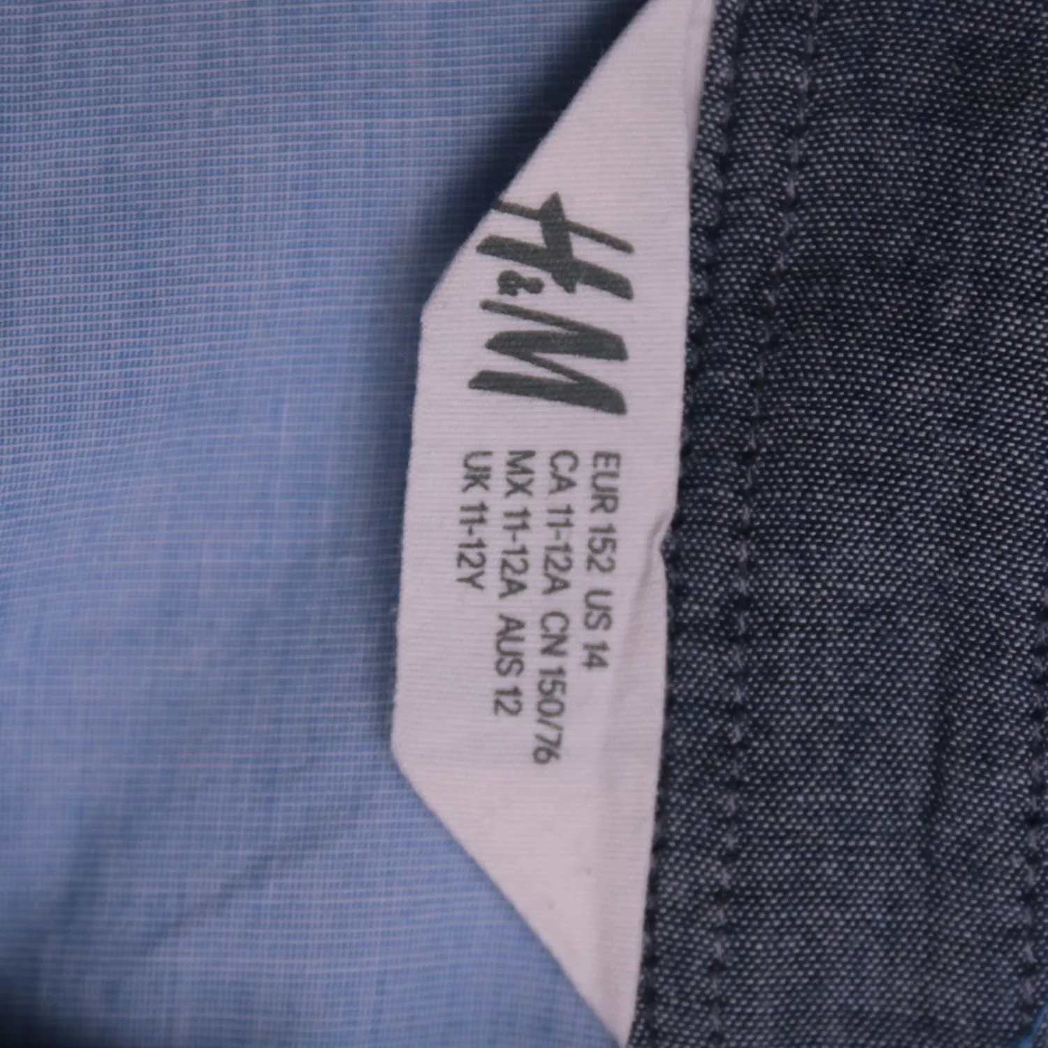 Голубая рубашка H&M с вышивкой, размер 152 см (12 лет)
